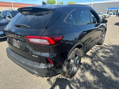 Used 2025 Ford Escape ST-Line Select AWD/4WD image 3