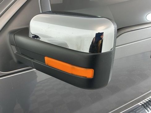 Used 2012 Ford F150 Lariat w/ Lariat Chrome Pkg image 9