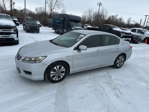 Used 2015 Honda Accord LX image 13