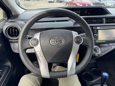 Used 2016 Toyota Prius C One image 24