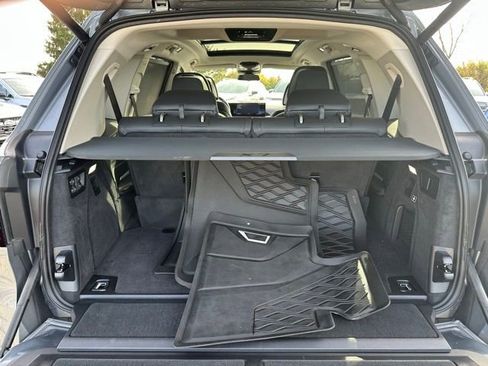 Certified 2025 BMW X7 xDrive40i w/ Premium Package image 35