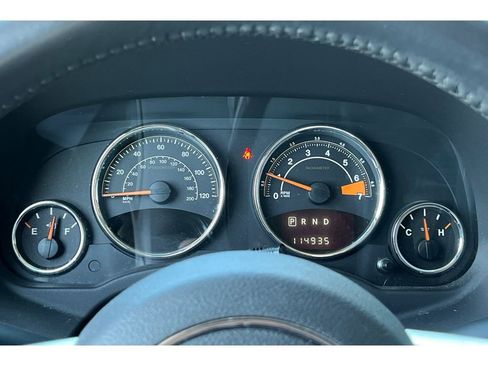 Used 2017 Jeep Compass Latitude image 25