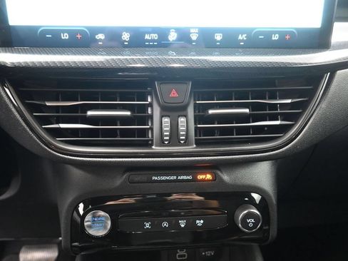 Used 2025 Ford Escape ST-Line w/ Tech Pack #1 FWD image 9