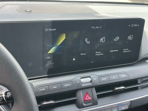 Used 2025 Kia K4 LXS image 7