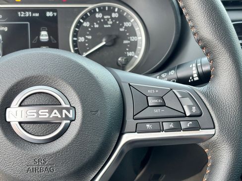 New 2025 Nissan Versa SR w/ Trunk Package image 22