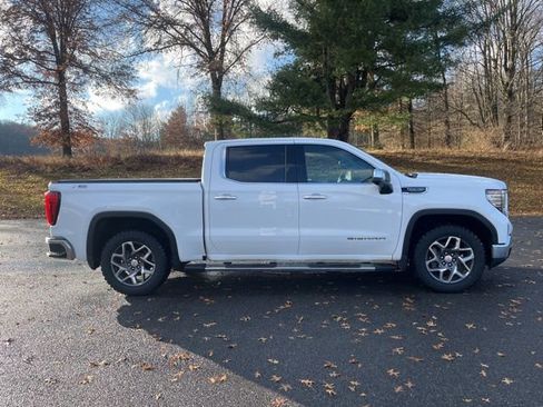 Used 2023 GMC Sierra 1500 SLT w/ SLT Premium Package image 7