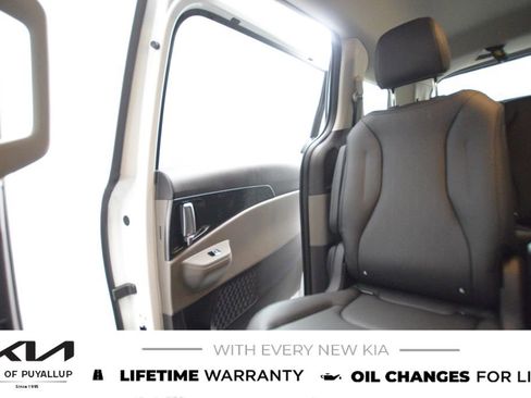 New 2026 Kia Carnival LXS image 13