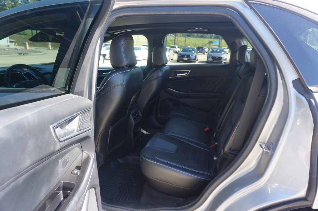 Used 2020 Ford Edge ST AWD/4WD image 16