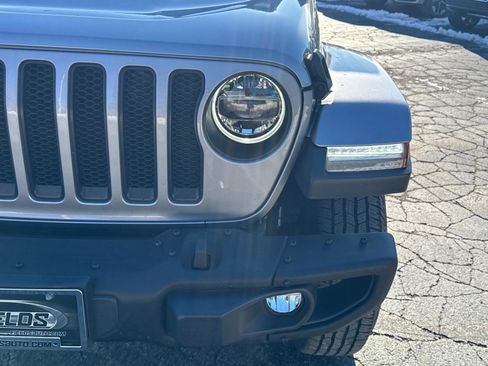 Used 2019 Jeep Wrangler Unlimited Sahara w/ Quick Order Package 24M Moab image 9