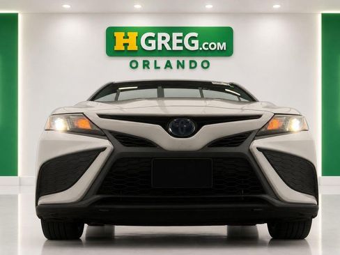 Used 2024 Toyota Camry SE w/ Audio Upgrade Package FWD image 7