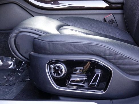 Used 2015 Audi A8 3.0T w/ Premium Package image 95