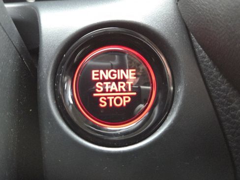 Used 2023 Honda HR-V LX image 33