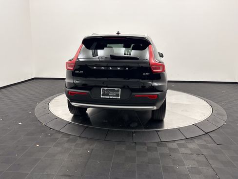 Certified 2023 Volvo XC40 B5 Plus w/ Protection Package Premier AWD/4WD image 6