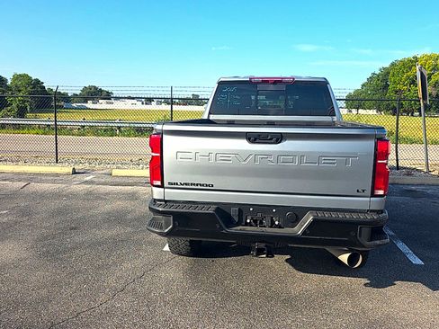Used 2025 Chevrolet Silverado 2500 LT w/ Trail Boss Package AWD/4WD image 11