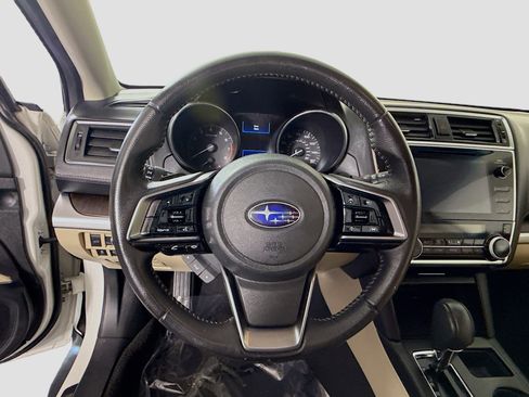 Used 2019 Subaru Outback 3.6R Limited AWD/4WD image 13