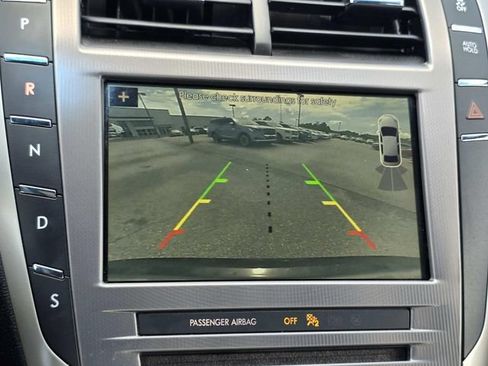 Used 2018 Lincoln MKZ Reserve FWD image 16