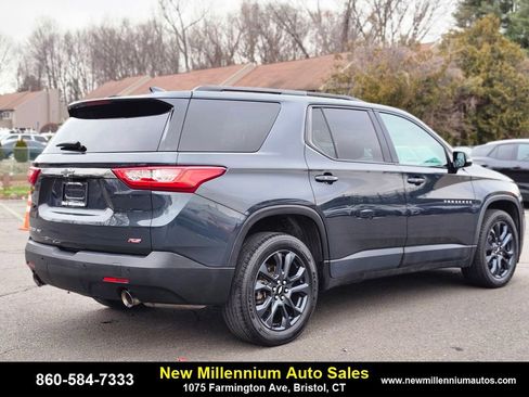Used 2019 Chevrolet Traverse RS image 5