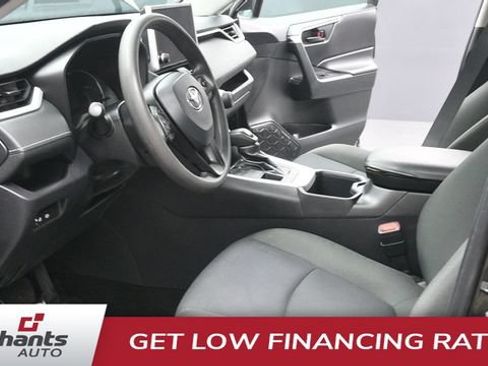 Used 2024 Toyota RAV4 LE AWD/4WD image 10