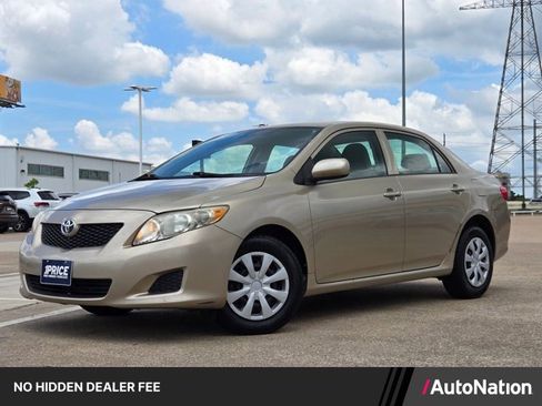 Used 2010 Toyota Corolla LE FWD image 1