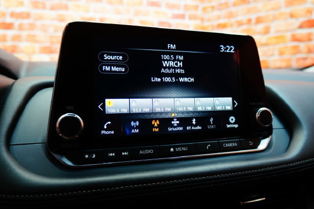 Certified 2025 Nissan Rogue SV AWD/4WD image 15