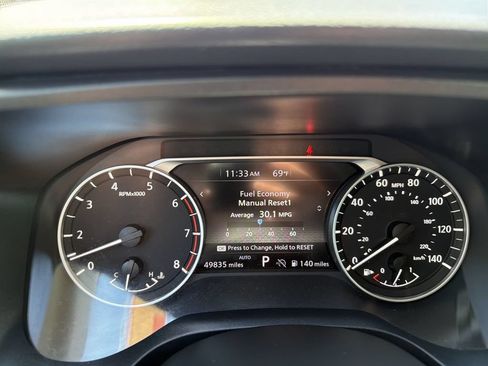Used 2024 Nissan Rogue SV AWD/4WD image 10