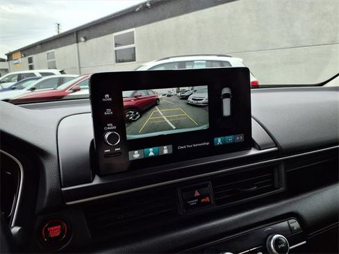 Used 2023 Honda Pilot Touring image 21