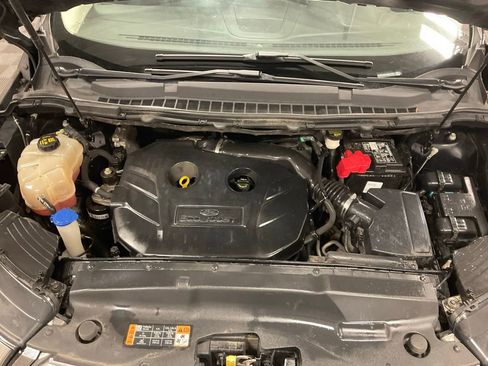 Used 2017 Ford Edge SEL w/ Equipment Group 201A image 10