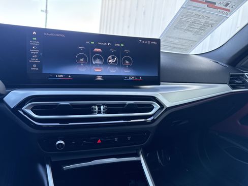 Used 2024 BMW 430i Coupe w/ Convenience Package image 29