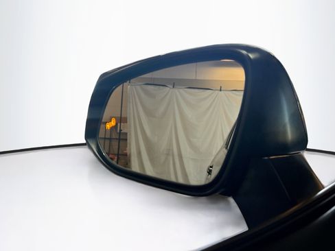 Used 2021 Toyota RAV4 Limited image 16