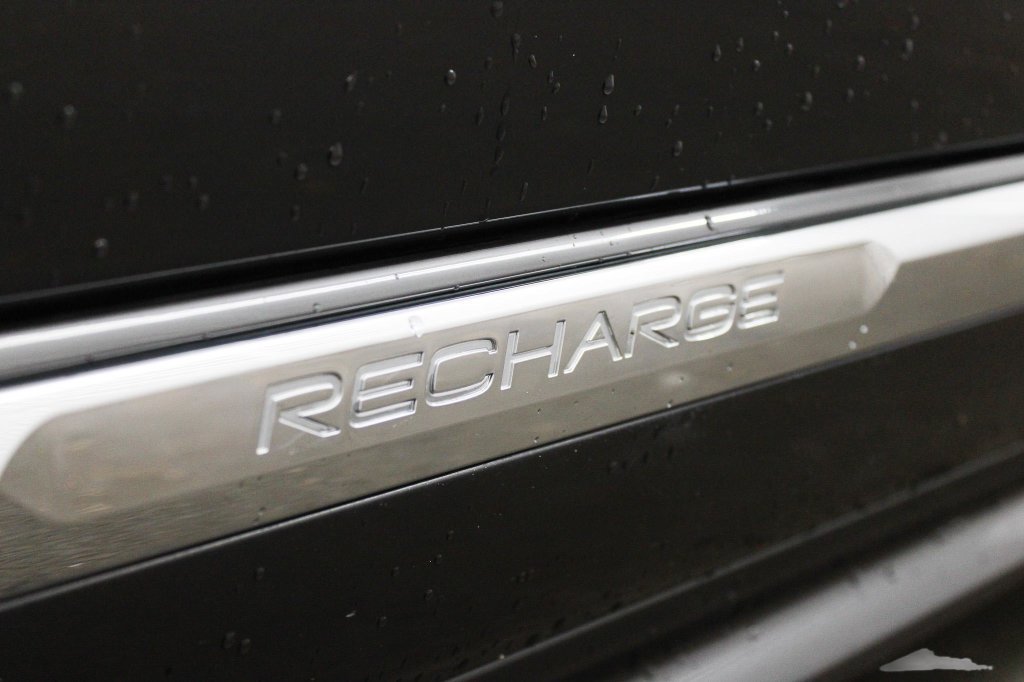 Used 2023 Volvo XC90 T8 Ultimate w/ Protection Package Premier AWD/4WD image 46