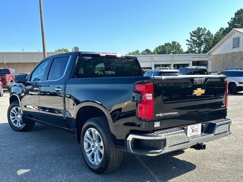 Used 2025 Chevrolet Silverado 1500 LTZ RWD image 11
