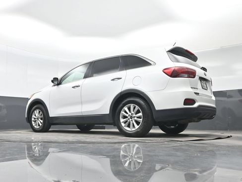 Used 2020 Kia Sorento FWD V6 image 19