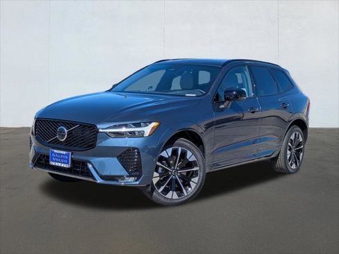 New 2026 Volvo XC90 B6 Core AWD/4WD image 1