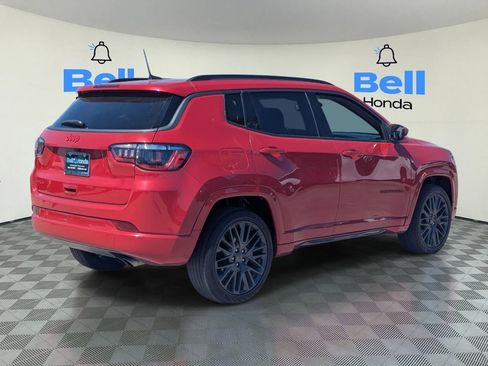 Used 2022 Jeep Compass Limited image 4