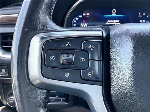 Used 2022 Chevrolet Suburban LT w/ LT Signature Package RWD image 20