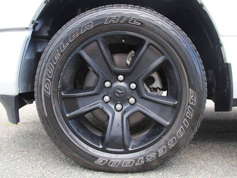 Used 2022 RAM 1500 Big Horn AWD/4WD image 14