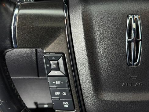 Used 2015 Lincoln Navigator 4WD image 33