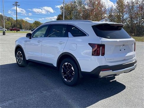 New 2026 Kia Sorento S w/ S Panoramic Sunroof Package image 5