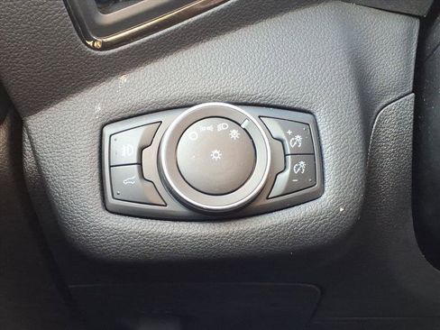 Used 2018 Ford Escape SEL image 22