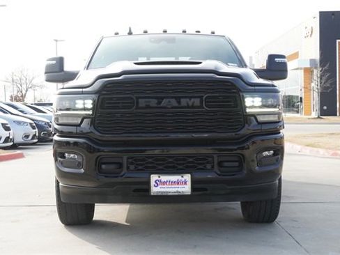 Used 2024 RAM 2500 Limited image 2