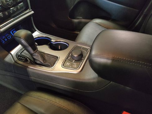 Used 2020 Jeep Grand Cherokee Limited X AWD/4WD image 26