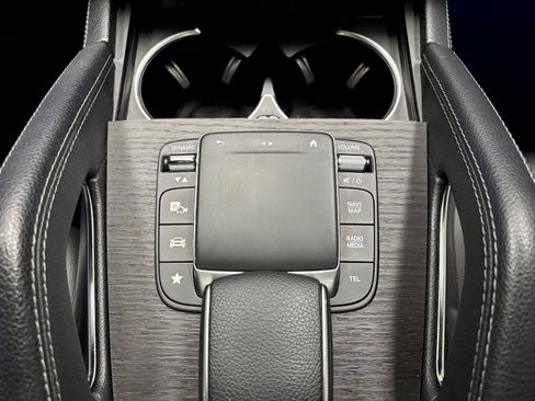 Used 2021 Mercedes-Benz GLE 350 4MATIC image 30