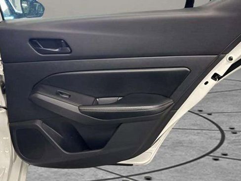 Used 2025 Nissan Altima 2.5 SV image 26