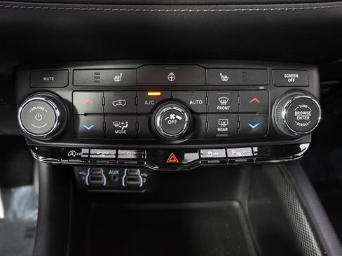 Used 2021 Dodge Durango GT AWD/4WD image 31