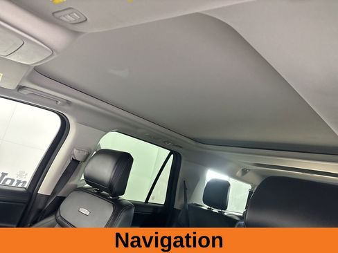 Used 2025 Ford Expedition Max Platinum AWD/4WD image 11