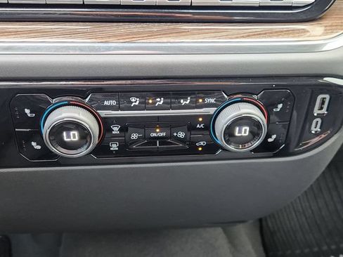 Used 2023 Chevrolet Silverado 1500 LT RWD image 23