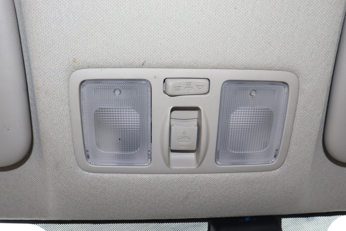 Used 2025 Hyundai Venue SEL FWD image 17
