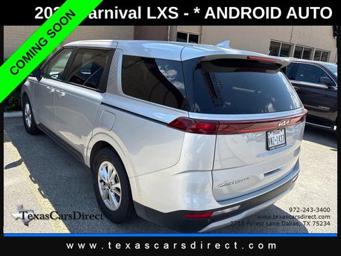 Used 2022 Kia Carnival LX FWD image 2