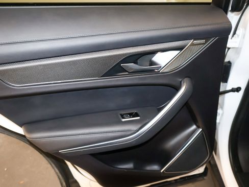 Used 2021 Jaguar F-PACE SVR image 20