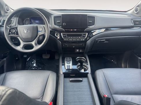 Used 2020 Honda Pilot Touring image 10